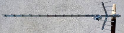Antena TV UIF pentru canalele can. 21-60 (470-790 MHz) digitala, castig 10-14 dBi