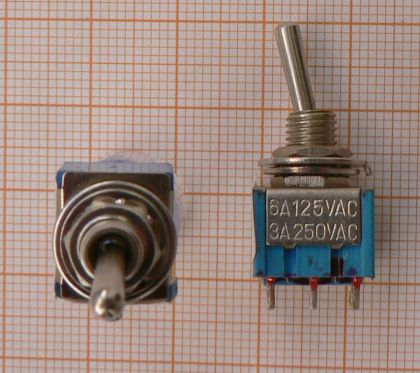 Intrerupator cu tija On-On, nichelat, 2x2circ/6pol, 3A/250V, fi6mm