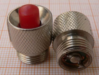 Push buton Off-On, rosu, 1circ/2pol, 0,6A/50V AC/DC, filet 12x0,75mm, pe gaura