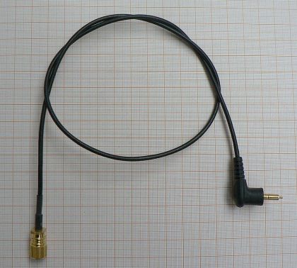 Adaptor de antena, pe cablu, pentru aparatele marca Ericsson: 628, 3XX
