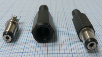 Mufa/conector DC tata 1,5x5,5x10mm, cablu 5mm