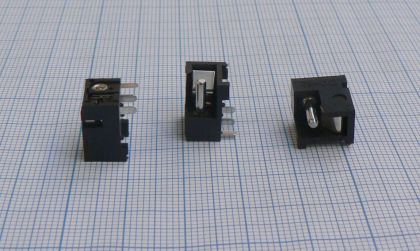Mufa/conector DC mama, pe placa, 2,1mm (cod 0111017)