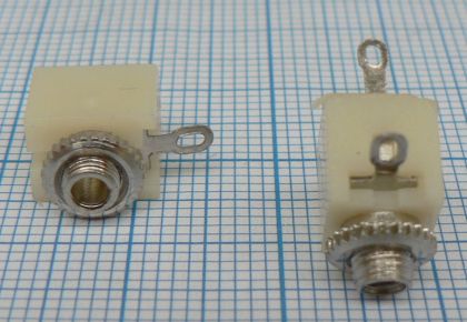Mufa jack mama 2,5mm stereo, pe cablu 4mm