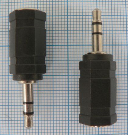 Adaptor/reductie jack tata 2,5mm stereo - jack mama 3,5mm stereo