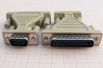 Adaptor/reductie 9 pini tata - 25 pini mama
