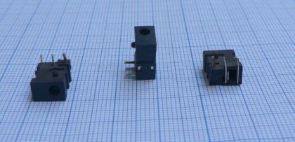 Mufa/conector DC mama, placa, 0,7mm (fixare tip 2)