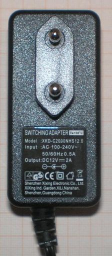 Sursa de alimentare 12V/2A, intrare 220Vca (cablu 1,2m)