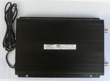 Amplificator/repetor de semnal, retea DCS (1800MHz), pentru 600 mp