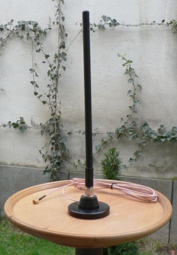 Antena pentru amplificare semnal WiFi, 2, 4 GHz, baza magnetica, 9dBi