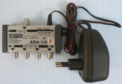 Amplificator de semnal CATV 1*IN-4*OUT, in banda TV 47-862 MHz