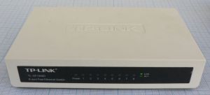 Switch 8 porturi TP-Link