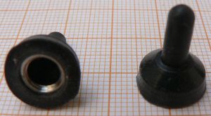 Capac cauciucat, antiumezeala pentru intrerupatoarele cu tija fi 4 mm