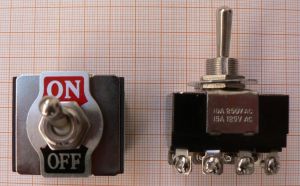 Intrerupator cu tija On-Off, nichelat, 4x2circ/8pol/2poz, 10A/250V, fi12,2mm