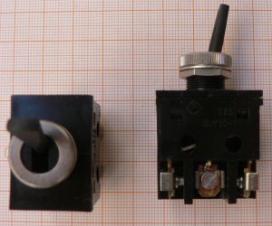 Intre tija On-On D Ni 2*1cir/6po/2poz 10A/250V/ 30*21.5*42 mm