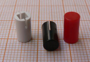 Buton negru fi 5*9mm, cu patrt interior de 3*3 mmm pentru 5608, 5607, 5617, 5618, 5619, 5620