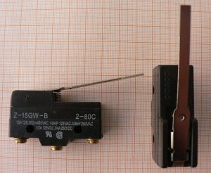 Microintrerupator (limitator), cu lamela, 72mm, negru, 10A/250V, 50x18x33mm