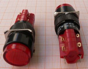 Push buton ON-ON, rosu/negru, 4circ/8pol/2poz, 3A/250V CA, gaura fi16mm, pe panou, iluminare la 12V