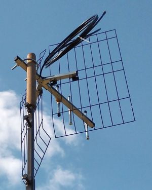 Antena sectoriala pentru amplificarea semnalului LoRa miner (Helium) 868 MHz 12.1 dBi