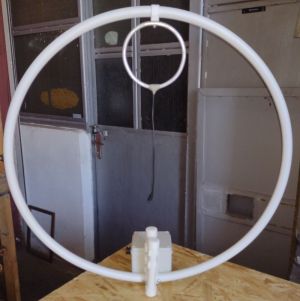 Antena Bucla Magnetica Ø630mm cu Amplificator pentru Receptie FM (Radio)