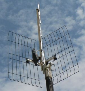 Antena pentru amplificare semnal telefonie mobila GSM, 7 elemente, castig 14,5dBi