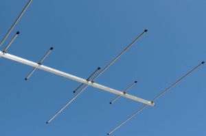 Antena Yagi comunicatii, 6/10 elemente, banda 2m/70cm, polarizare orizontala