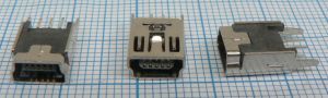 Mufa mini video mama, 4 pini, pe placa