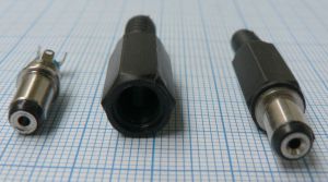 Mufa/conector DC tata 1,5x5,5x10mm, cablu 5mm