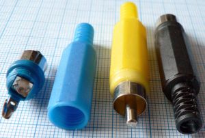 Mufa RCA tata, alb, pe cablu 5mm