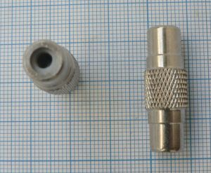Adaptor/reductie RCA mama - RCA mama (carcasa metalica)