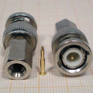 Mufa BNC tata, cablu RG58, cu filetare (fixare mecanica similara mufe F)