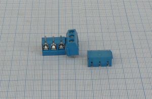 Conector 3 borne, fixare cu surub, lipire (sir de pini)