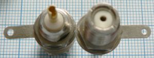 Mufa mini UHF tata, cablu RG58, sertizabila (fixare pe panou)