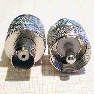 Adaptor/reductie UHF tata - BNC mama