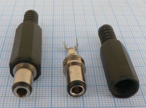 Mufa/conector DC tata 3,1x5,5x10mm, cablu 5mm