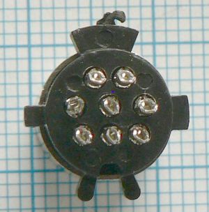 Mufa S-VHS mama 8 pini 5mm