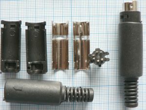 Mufa S-VHS tata 6 pini pe cablu 5mm