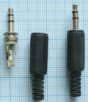 Mufa jack tata 3,5mm stereo, pe cablu 5mm