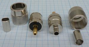 Mufa UHF tata, cablu RG213, sertizabila