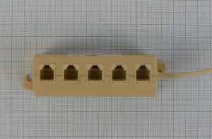 Adaptor/reductie telefonic, 1x IN cu 5x OUT mama