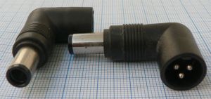Mufa adaptoare tip reductie DC, 7,9x0,9x13,5mm tata, la 90°, cu mama 3 pini