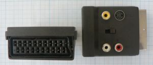 Adaptor/reductie SCART tata - SCART mama + 3x RCA mama + S-VHS mama (comutator IN-OUT)