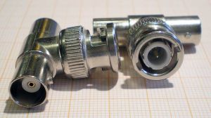 Adaptor/reductie BNC tata - 2x BNC mama (forma tip T)