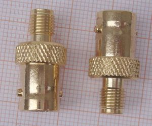 Adaptor/reductie  BNC mama - SMA mama