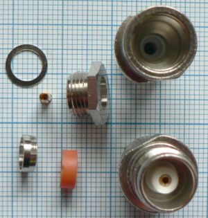 Mufa TNC mama, cablu LMR240, prindere mecanica
