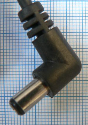 Cablu pentru surse DC 2,1x5,5x9mm, 90 grade, 1,2m