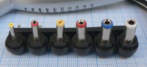 Sursa de alimentare bricheta auto, intrare 12/24V, iesire 1,5-12V/1,2A