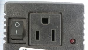 Sursa de alimentare 110Vca/1,36A (150W), intrare 220Vca