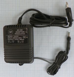 Sursa de alimentare 15V/0,7A, intrare 220Vca, stabilizata, cu transformator