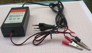 Sursa de alimentare stabilizata 13,8V, intrare 220Vca