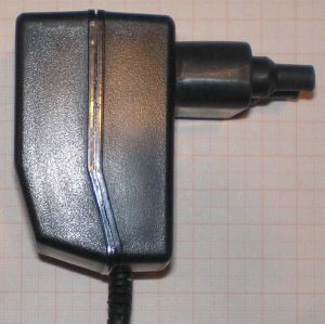 Sursa de alimentare 12V/0,3A, intrare 220Vca, stabilizata, cu transformator